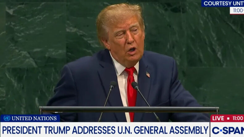 Трамп: США переименовывают искусственный интеллект в «сверхинтеллект»