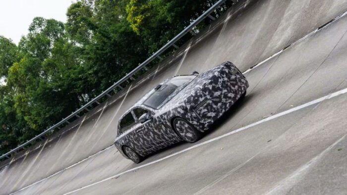 BYD готовит роскошный седан Yangwang Altior длиной 5,5 метра — конкурента Rolls-Royce и Maybach 2 BYD готовит роскошный седан Yangwang Altior длиной 5,5 метра — конкурента Rolls-Royce и Maybach