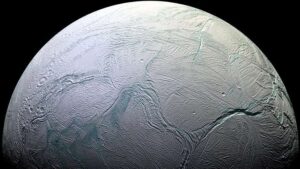 Кристаллы соды на Энцеладе могут хранить капли воды из скрытого океана