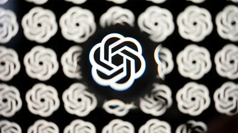 OpenAI научила GPT переносить старые программы на современные языки с точностью до 97,9%
