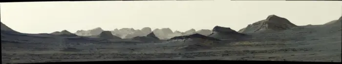 NASA показало марсианский рассвет: Curiosity снял горные хребты на склонах горы Шарп 1 NASA показало марсианский рассвет: Curiosity снял горные хребты на склонах горы Шарп