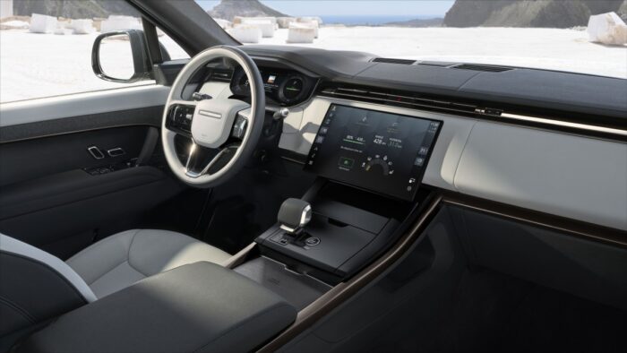 Range Rover Sport стал электромобилем: 542 л.с., запас хода 608 км и разгон до 100 км/ч за 4,5 секунды 2 Range Rover Sport стал электромобилем: 542 л.с., запас хода 608 км и разгон до 100 км/ч за 4,5 секунды