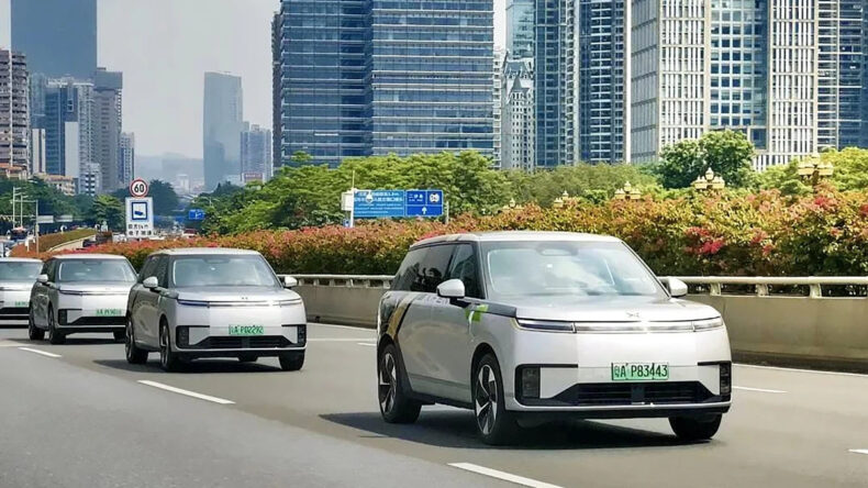 Китай разрешил городские тесты роботакси Xpeng и СП Volkswagen/JAC