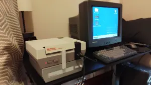 Энтузиаст превратил 8-битную Nintendo NES в компьютер с рабочим столом, мышью и интернетом